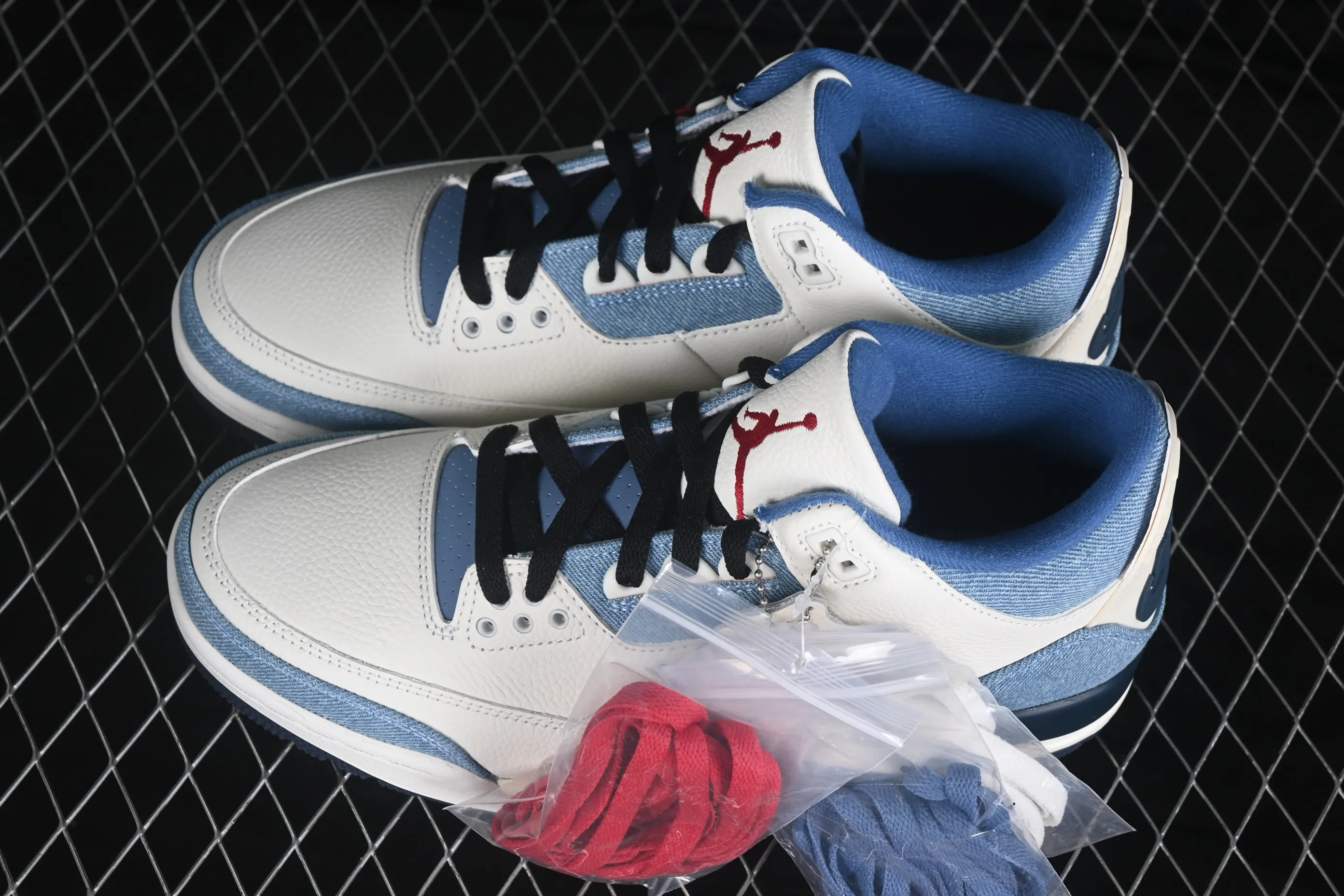 All categories Air Jordan Jordan series basketball shoes Air Jordan 3 Levi's x Air Jordan 3 Rtr "All-Star" AJ3 Joe 3 Levi's joint IR0912-400